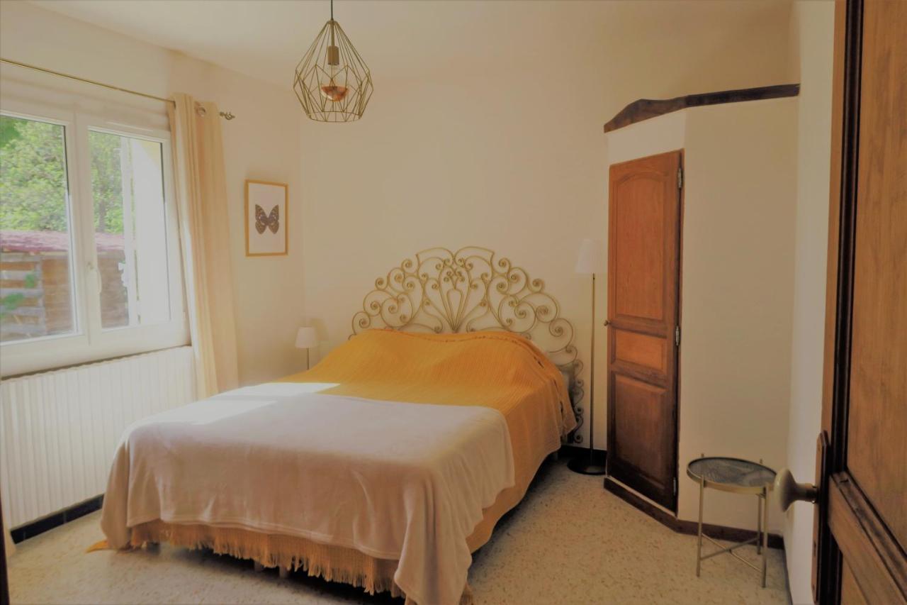La Caumontoise Hotel Bagian luar foto